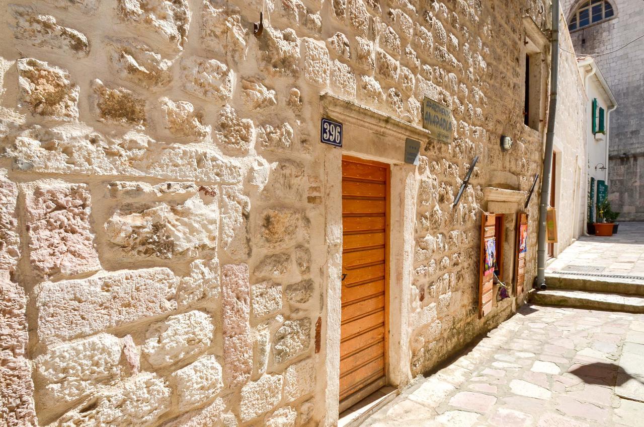 Apartment Ana Paola Kotor Exteriör bild