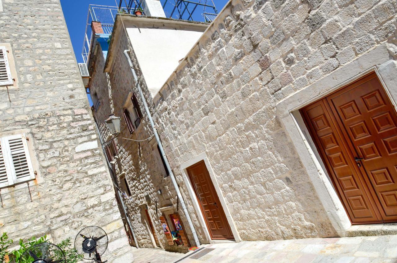 Apartment Ana Paola Kotor Exteriör bild