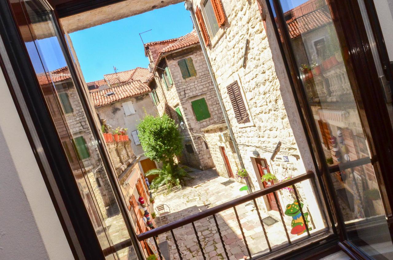 Apartment Ana Paola Kotor Exteriör bild